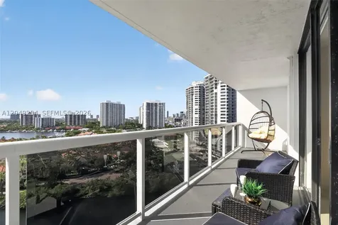 20505 E Country Club Drive Aventura FL 33180