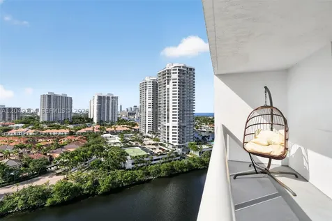 20505 E Country Club Drive Aventura FL 33180