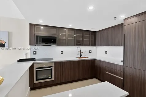 20505 E Country Club Drive Aventura FL 33180