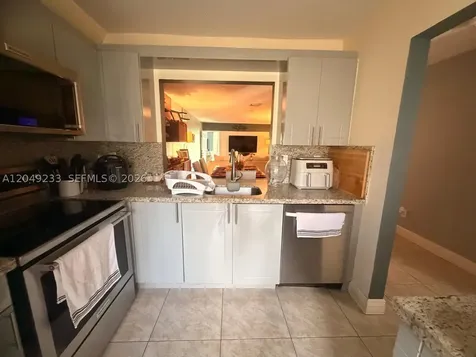 9536 NW 65th Street Tamarac FL 33321