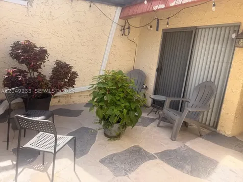9536 NW 65th Street Tamarac FL 33321