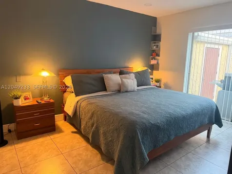 9536 NW 65th Street Tamarac FL 33321
