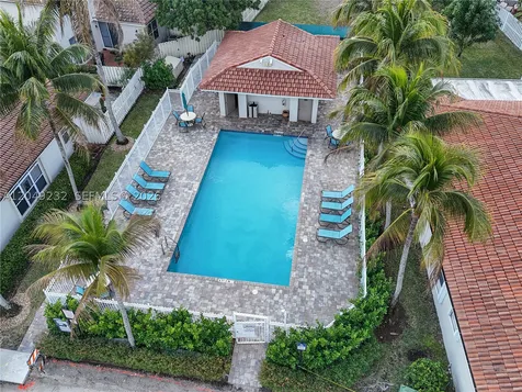 13212 NW 8th Street Pembroke Pines FL 33028