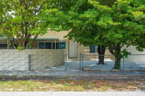 1701 NW 19th Avenue Miami FL 33125