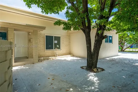 1701 NW 19th Avenue Miami FL 33125