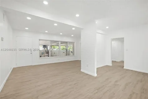 1701 NW 19th Avenue Miami FL 33125