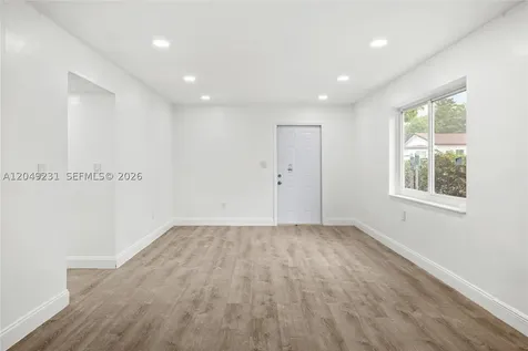 1701 NW 19th Avenue Miami FL 33125
