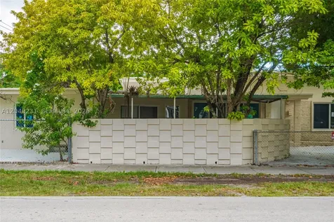 1701 NW 19th Avenue Miami FL 33125