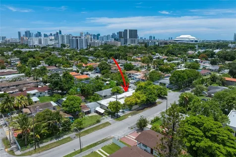 1701 NW 19th Avenue Miami FL 33125