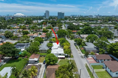 1701 NW 19th Avenue Miami FL 33125
