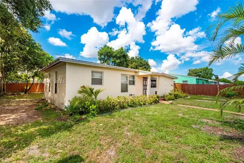 3260 NW 179th Street Miami Gardens FL 33056