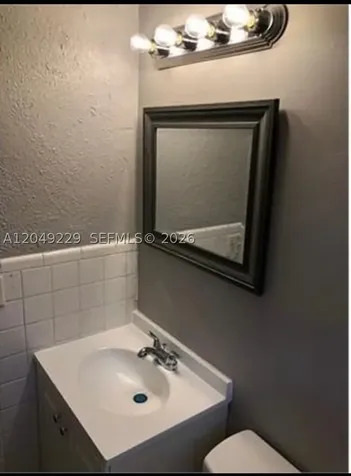 2736 NW 2nd Street Pompano Beach FL 33069