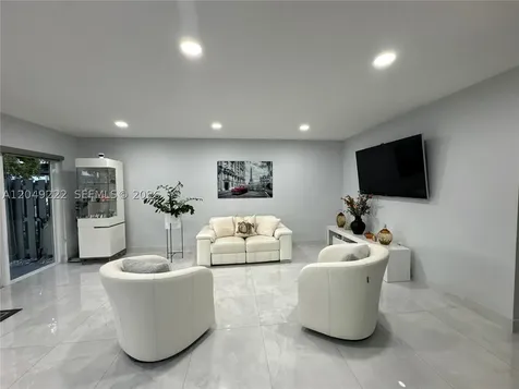 9368 SW 146th Place Miami FL 33186