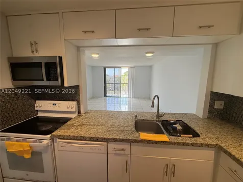 8625 NW 8th Street Miami FL 33126