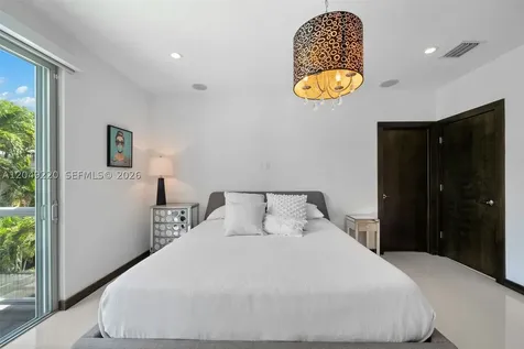 3567 SW 1st Avenue Miami FL 33145