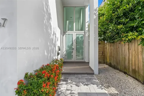 3567 SW 1st Avenue Miami FL 33145