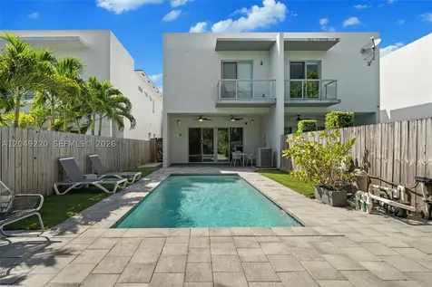 3567 SW 1st Avenue Miami FL 33145