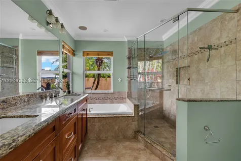 16740 Harbor Court Weston FL 33326