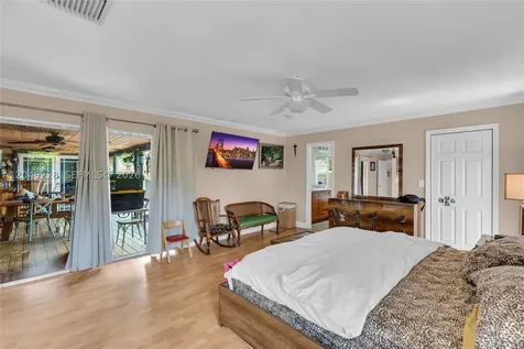 16740 Harbor Court Weston FL 33326