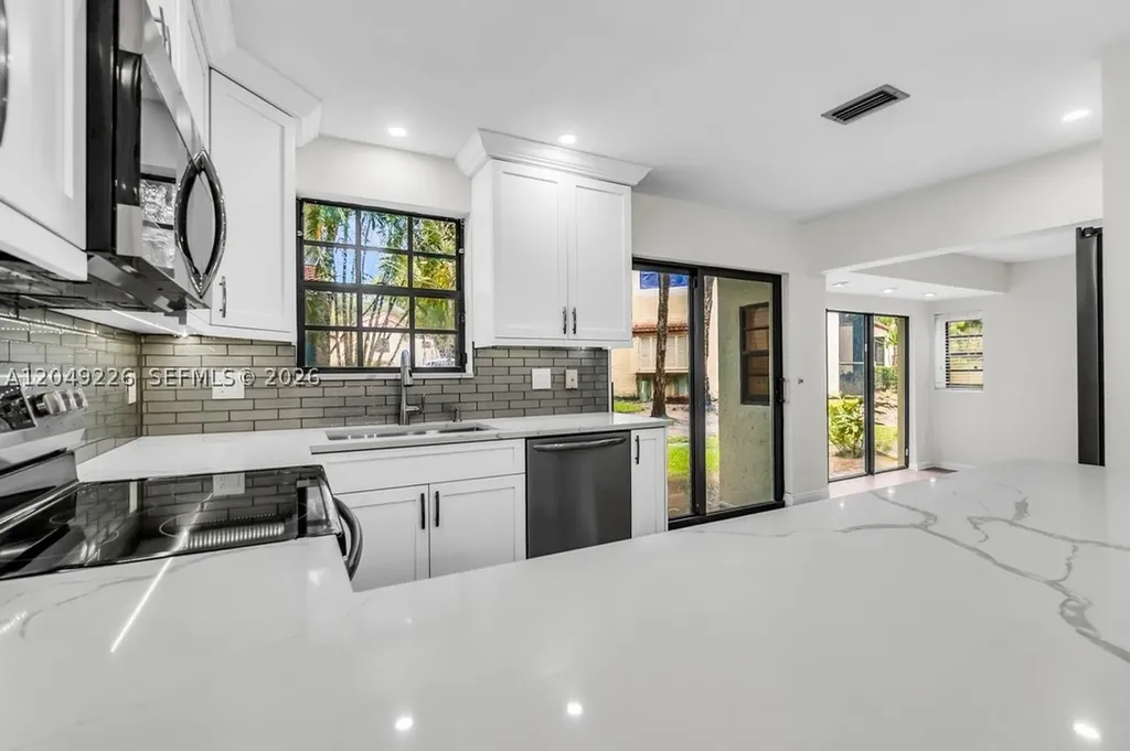 3454 Laurel Oaks Lane Hollywood FL 33021