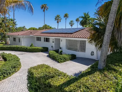 20235 Highland Lakes Boulevard Miami FL 33179