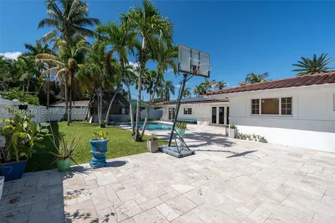 20235 Highland Lakes Boulevard Miami FL 33179