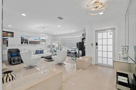 20235 Highland Lakes Boulevard Miami FL 33179