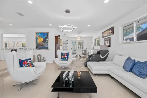 20235 Highland Lakes Boulevard Miami FL 33179