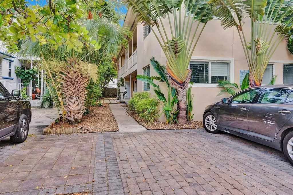 1430 16th Street Miami Beach FL 33139