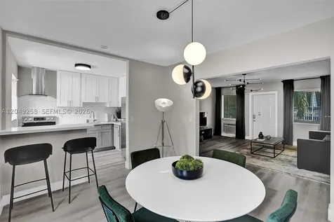 1430 16th Street Miami Beach FL 33139