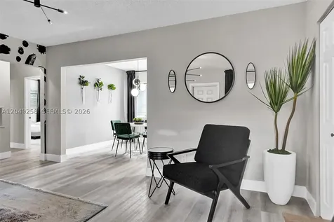 1430 16th Street Miami Beach FL 33139