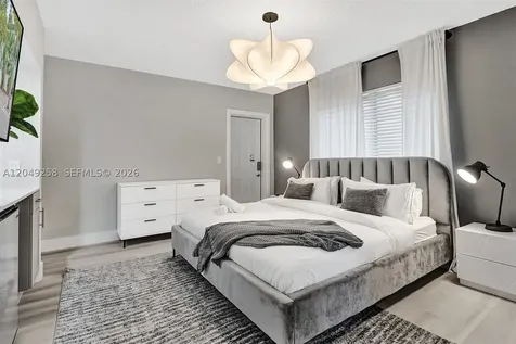 1430 16th Street Miami Beach FL 33139