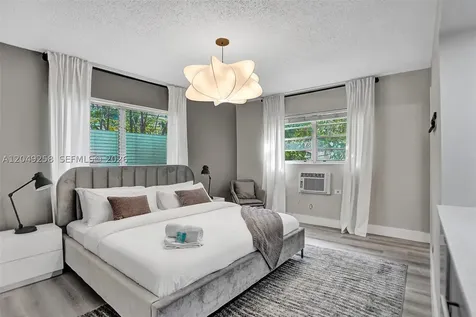 1430 16th Street Miami Beach FL 33139