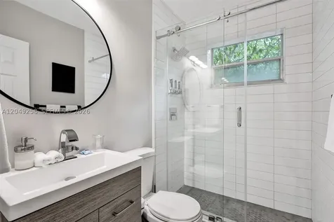 1430 16th Street Miami Beach FL 33139
