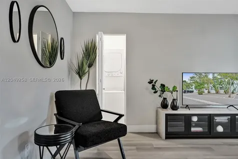 1430 16th Street Miami Beach FL 33139