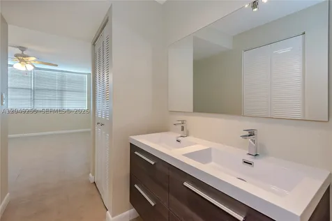 16710 NE 9th Avenue North Miami Beach FL 33162