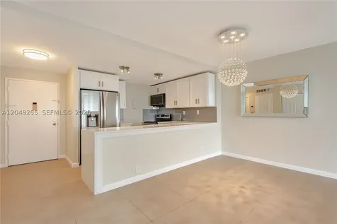 16710 NE 9th Avenue North Miami Beach FL 33162