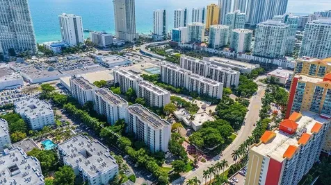 16909 N Bay Road Sunny Isles Beach FL 33160