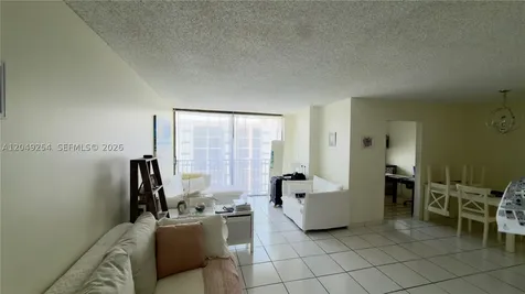 16909 N Bay Road Sunny Isles Beach FL 33160