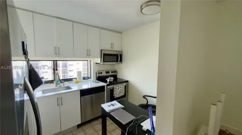 16909 N Bay Road Sunny Isles Beach FL 33160