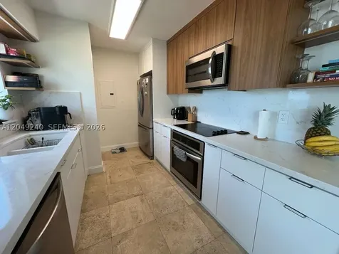 5900 Collins Avenue Miami Beach FL 33140