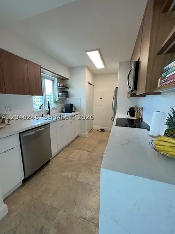 5900 Collins Avenue Miami Beach FL 33140