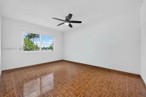 10300 Coral Way Miami FL 33165