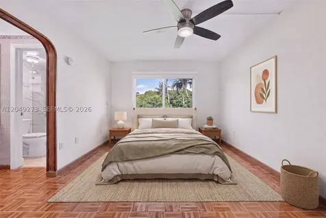 10300 Coral Way Miami FL 33165