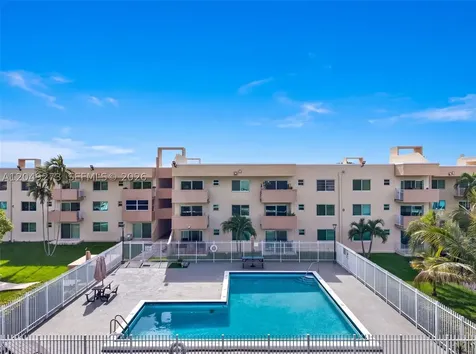10300 Coral Way Miami FL 33165