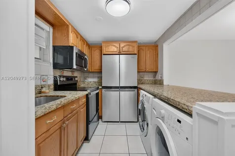 10300 Coral Way Miami FL 33165