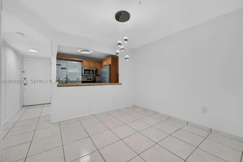 10300 Coral Way Miami FL 33165