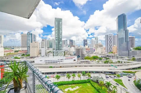 350 S Miami Avenue Miami FL 33130