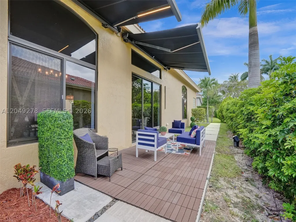303 NW 119th Drive Coral Springs FL 33071