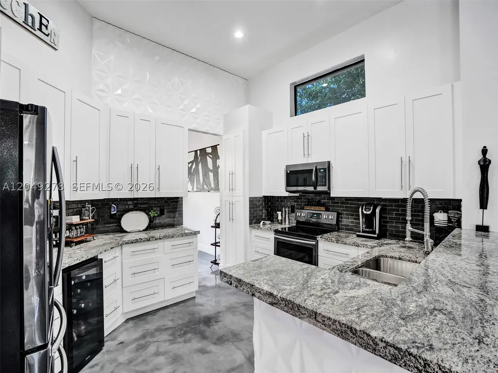 303 NW 119th Drive Coral Springs FL 33071